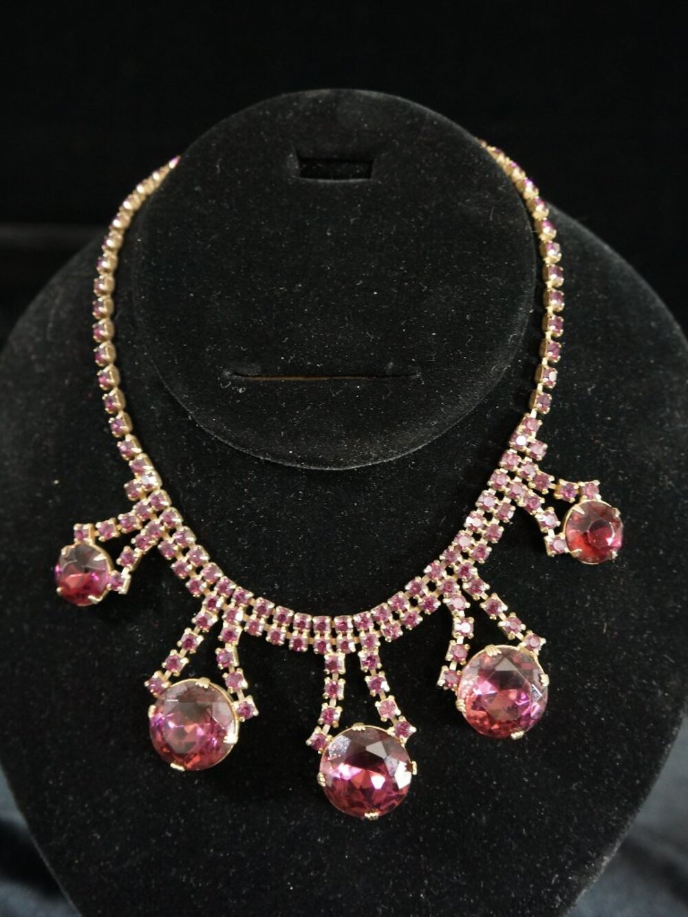Vintage JULIANA D&E Necklace Deep Purple Bib Collar Show Stopper Gold Tone 15"